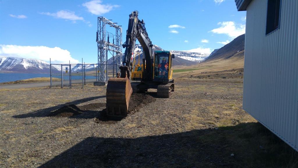 Fyrsta skóflustunga tekin að lagningu háspennustrengs vegna Dýrafjarðarganga